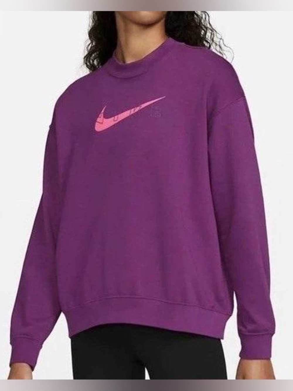 Nike women’s crew neck pullover drifit sweatshirt Sz small